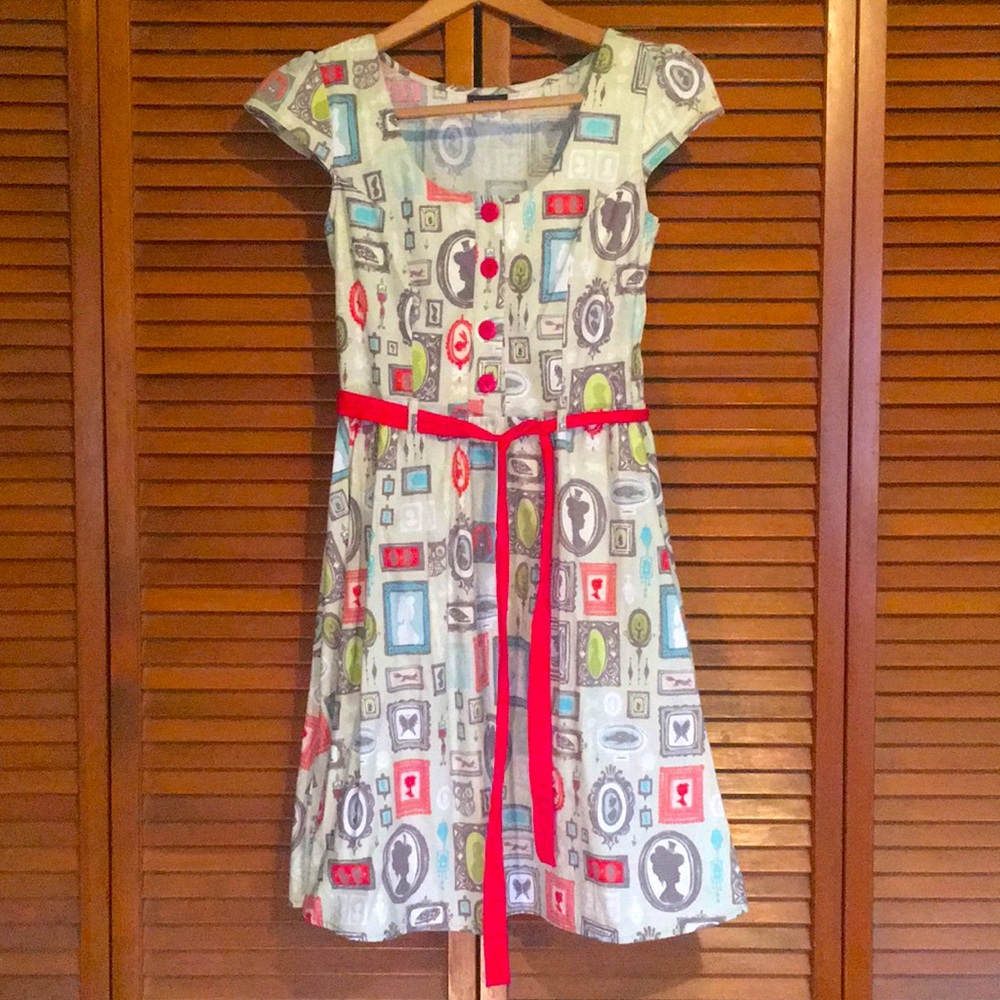 Frame pattern dress Retrolicious